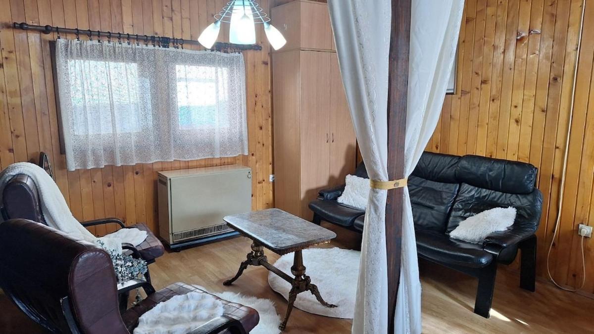הוילה בלגרד Wooden House Ada מראה חיצוני תמונה